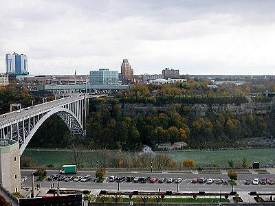 view of american sides from canadian sides,Ji_猩AJ