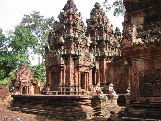 Banteay Srei,J{WAAoeACEXC