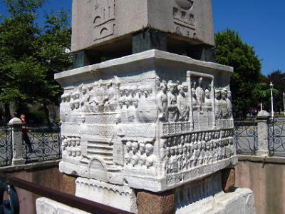 The base of the Obelisk of Teodosius,eIhVEX̃I׃xXNb