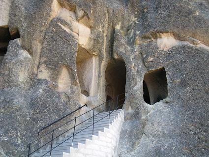 The entrance of Kaymakli Underground City,JC}Nnss̓